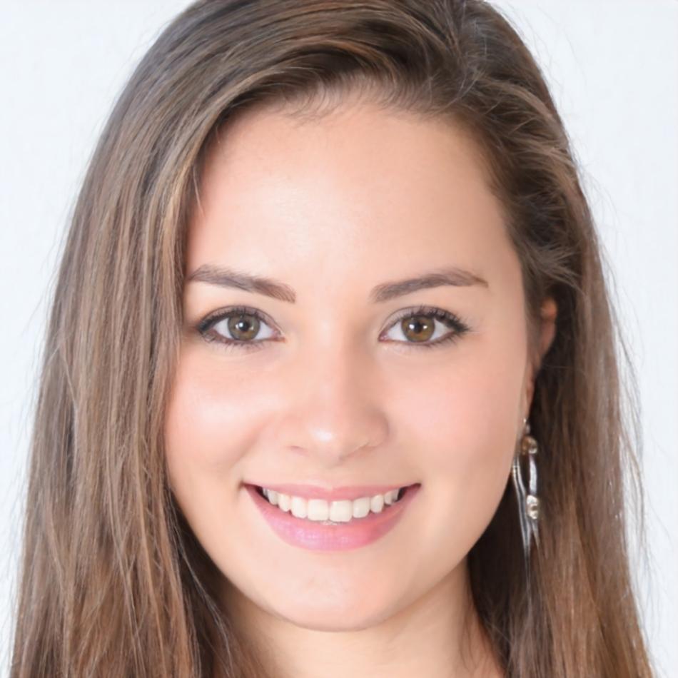 Senior trainer facilitating financial communication workshop